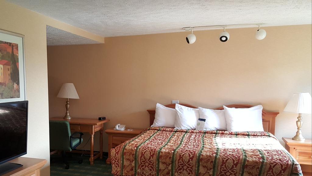 Hotel Oriskany Εξωτερικό φωτογραφία