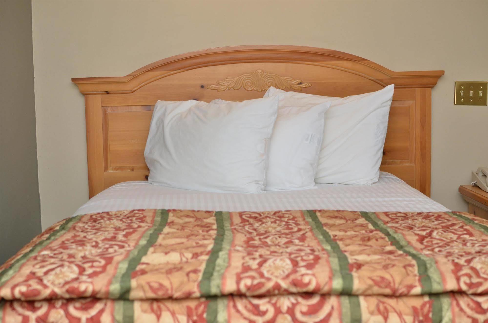 Hotel Oriskany Εξωτερικό φωτογραφία